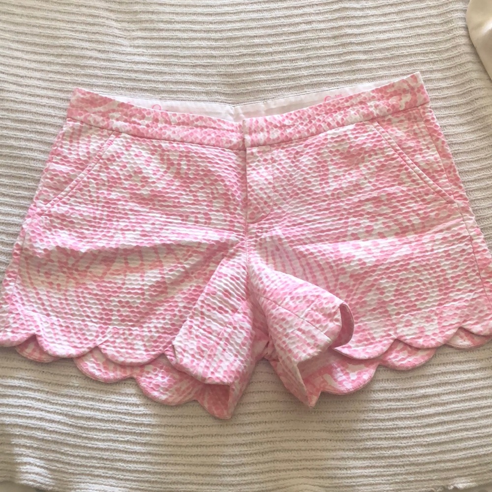 EUC Lilly Pulitzer Buttercup Short